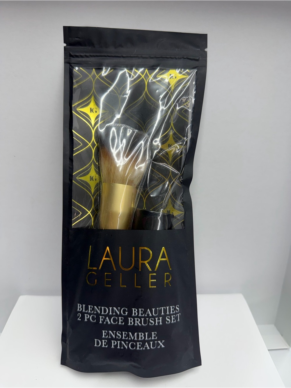 Laura Geller Blending Beauties 2 PC Face Brush Set Kabuki Powder NEW Sealed